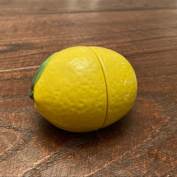 Lemon Slices Salt & Pepper Shaker Set, Lemon Salt & Pepper Shakers, Ceramic - Picture 9 of 14